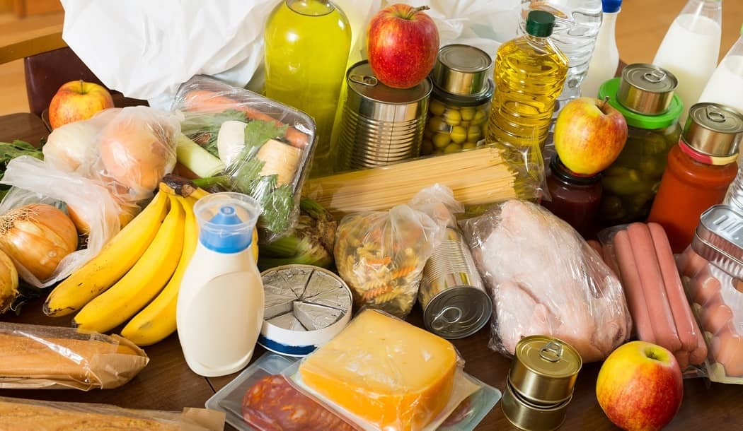 Cancer-Causing Plastics Hidden in Your Food… (and what you can do about it!) about undefined